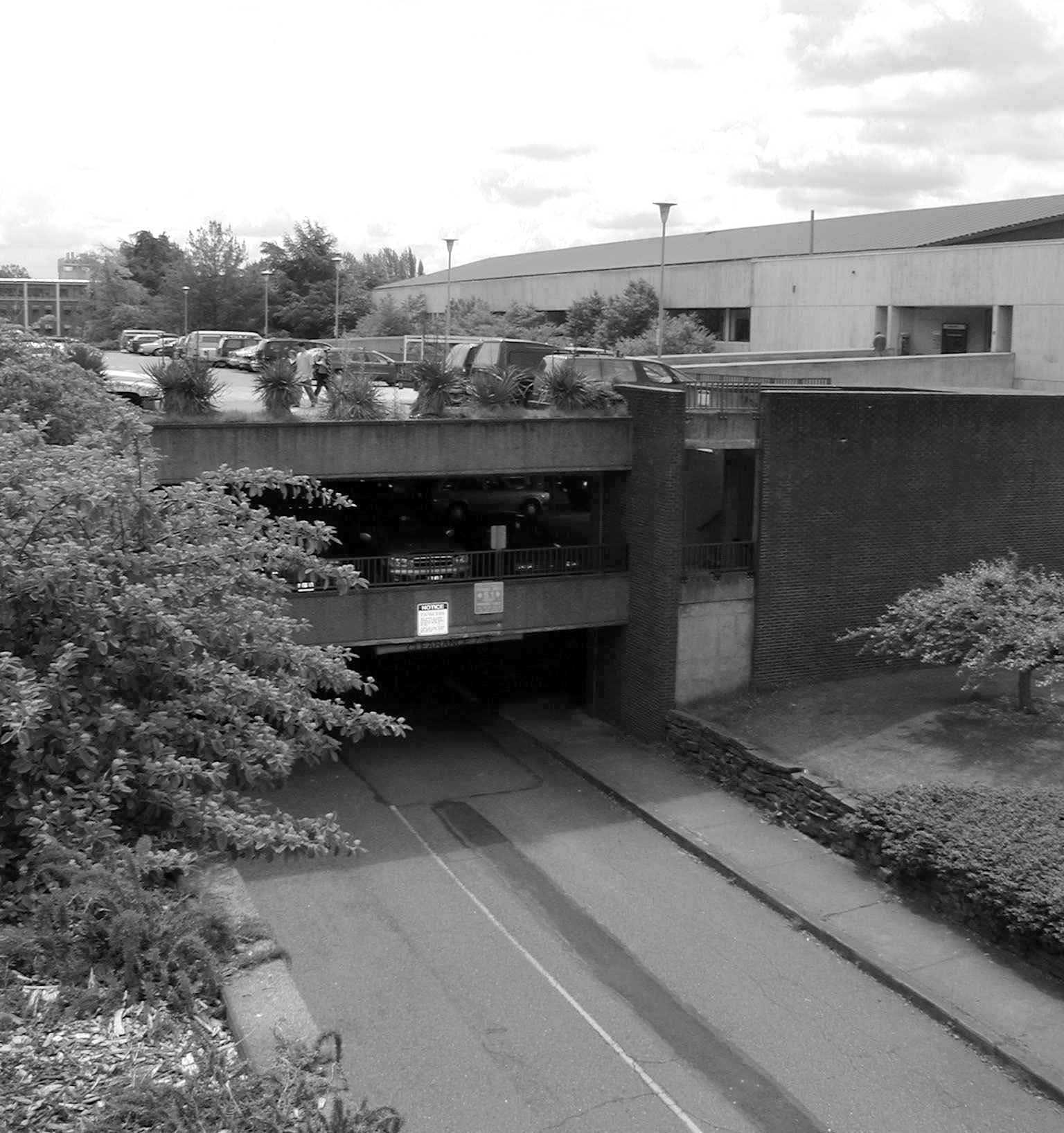 Vehicle entrance near Fisheries