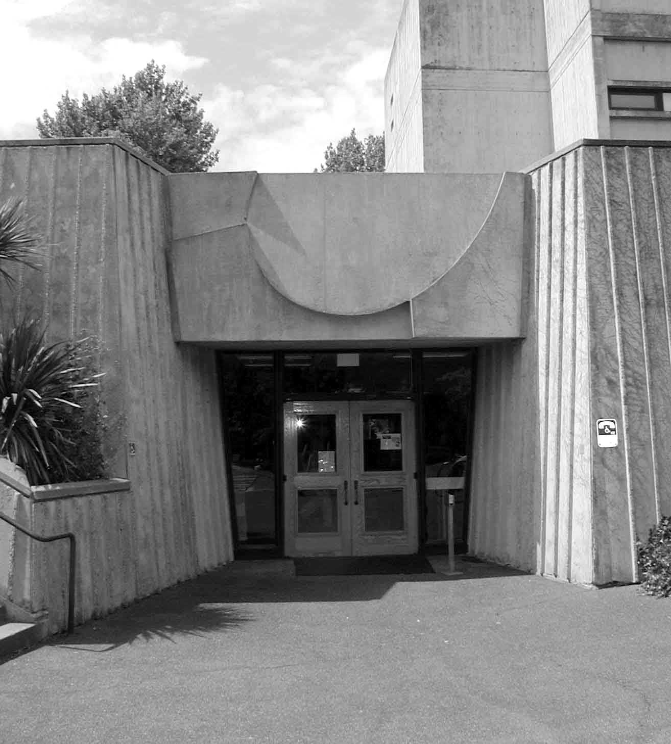 Entrance #10