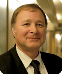 Surgery Professor E. Patchen 'Parch' Dellinger. Photo by Blayne Vixie.