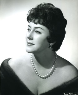 Mary Curtis-Verna