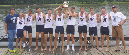 The UW Men's freshman crew team. Photo by Ed Hewitt, courtesy of Row2k.com.