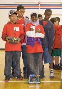 Young Washington MESA students