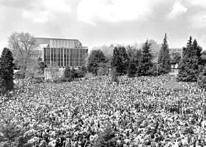 More than 7,000 students filled the Hub Yard on May 5, 1970, to protest the killing of four students at Kent State University. They later marched onto I-5, causing a massive traffic jam in the first freeway protest in history. File photo.