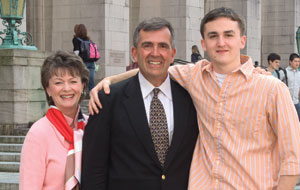 Just a few weeks after returning to the U.S., Chiarelli and his wife visited the UW campus to give a talk and see their son, who is a freshman. Left to right, Beth, Peter and Patrick Chiarelli stand on "Red Square." Photo by Kathy Sauber.