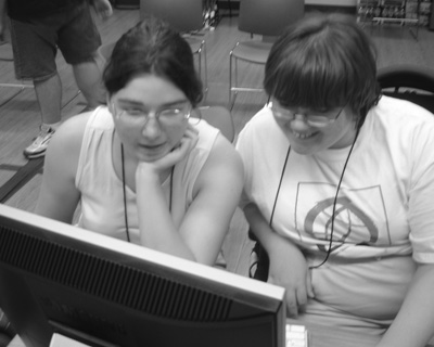 Picture of two DO-IT Scholars using a computer.