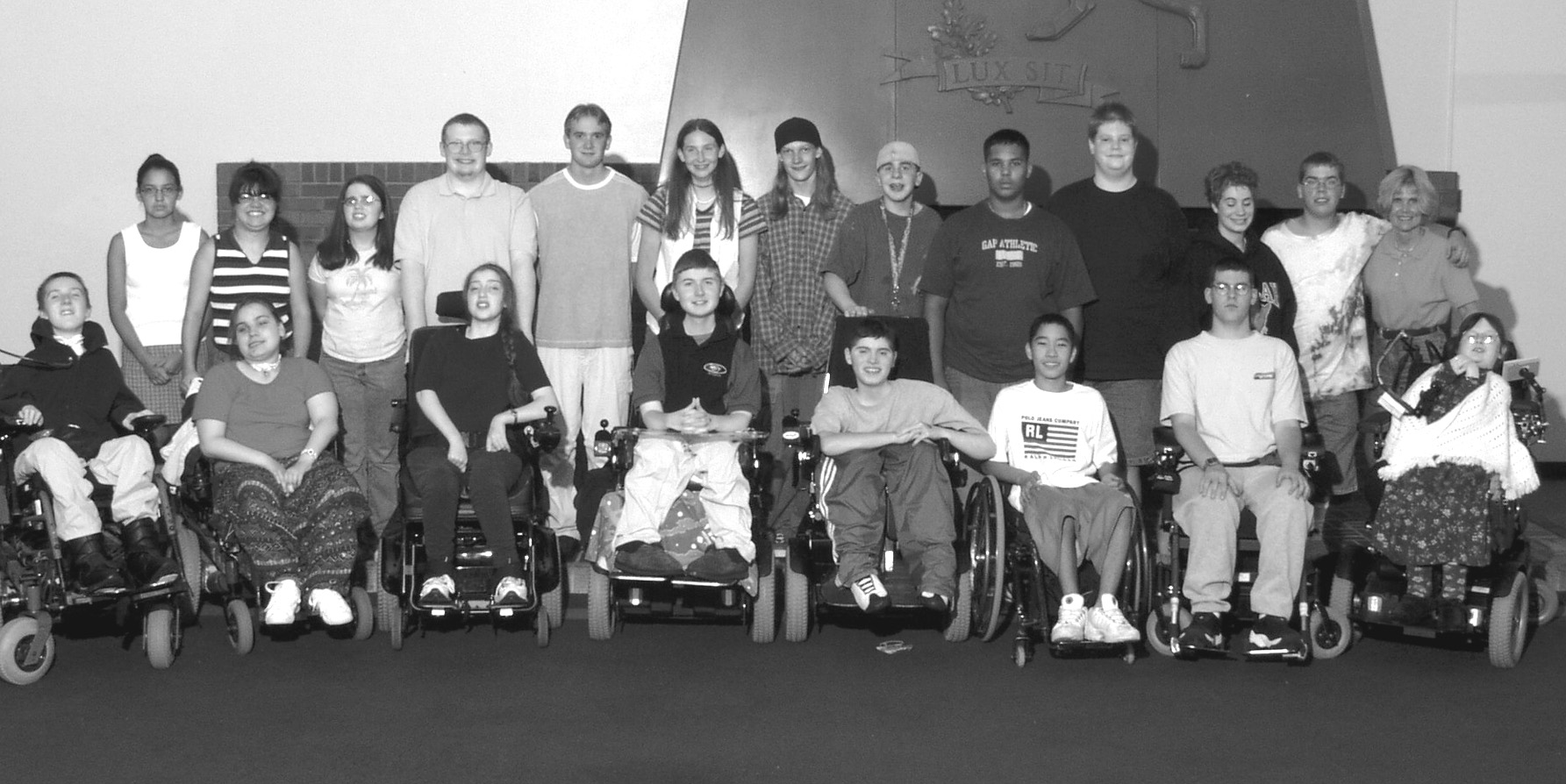 2001_ss_group.jpg group photo