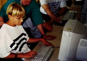 DO-IT Courage Camper Brad learns how to use the Internet Brad uses the Net
