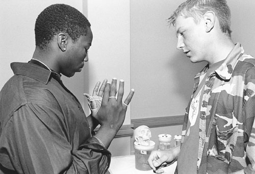 Picture of Raleigh and Deke working a puzzle.